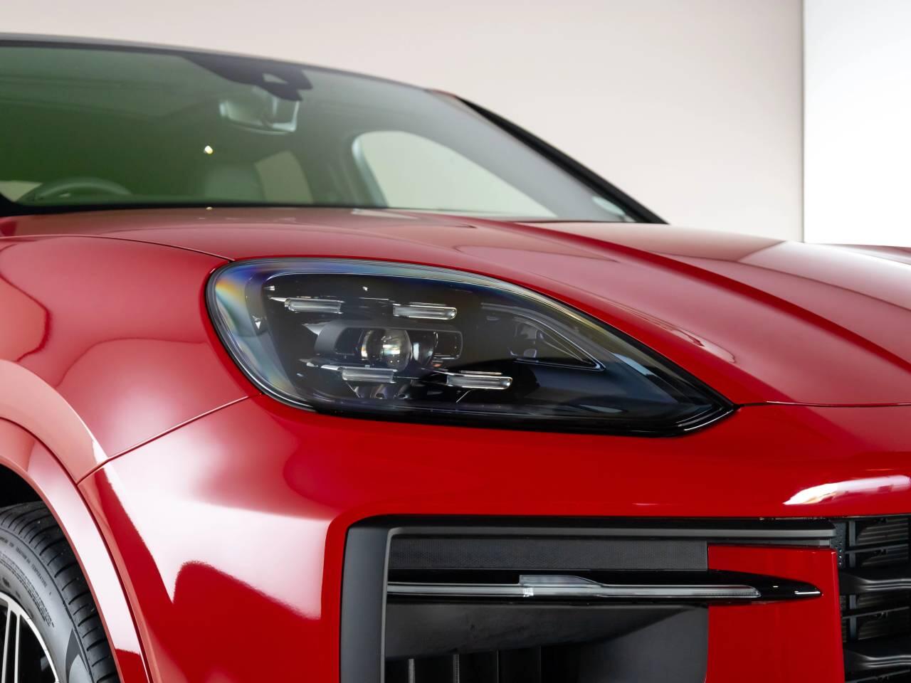 Used Porsche Cayenne 2024 for sale - 76677818: Photo 10