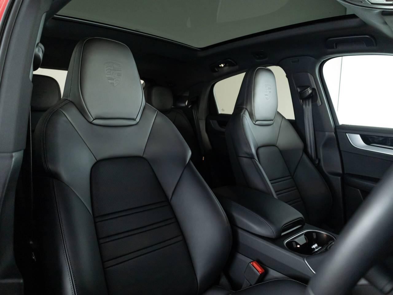 Used Porsche Cayenne 2024 for sale - 76677818: Photo 5
