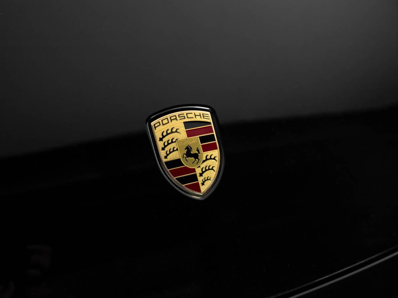 Used Porsche Taycan 2022 for sale - 78190219: Photo 11