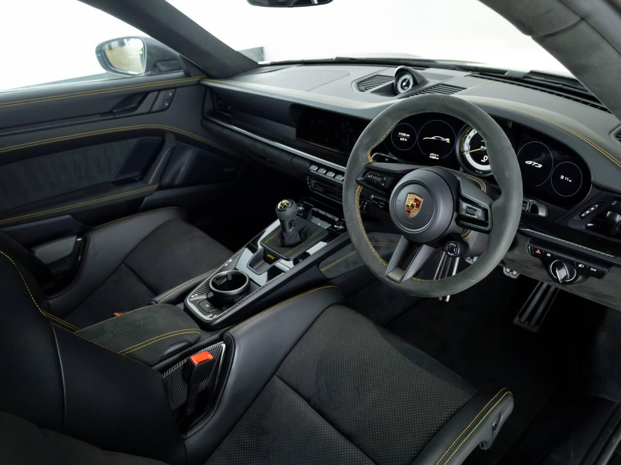 Used Porsche 911 2022 for sale - 76717049: Photo 4