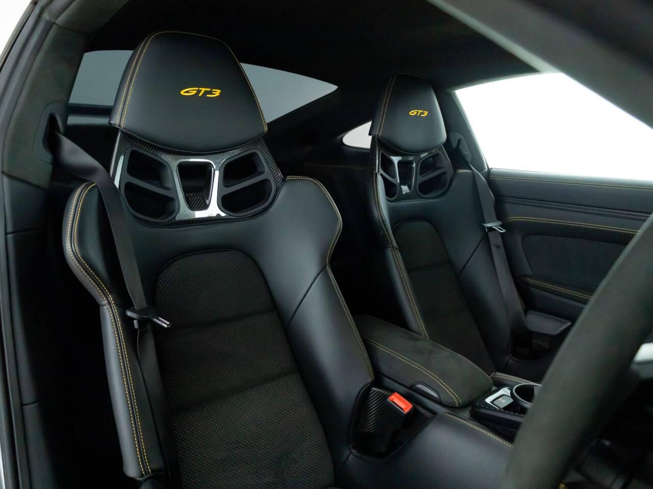 Used Porsche 911 2022 for sale - 76717049: Photo 5