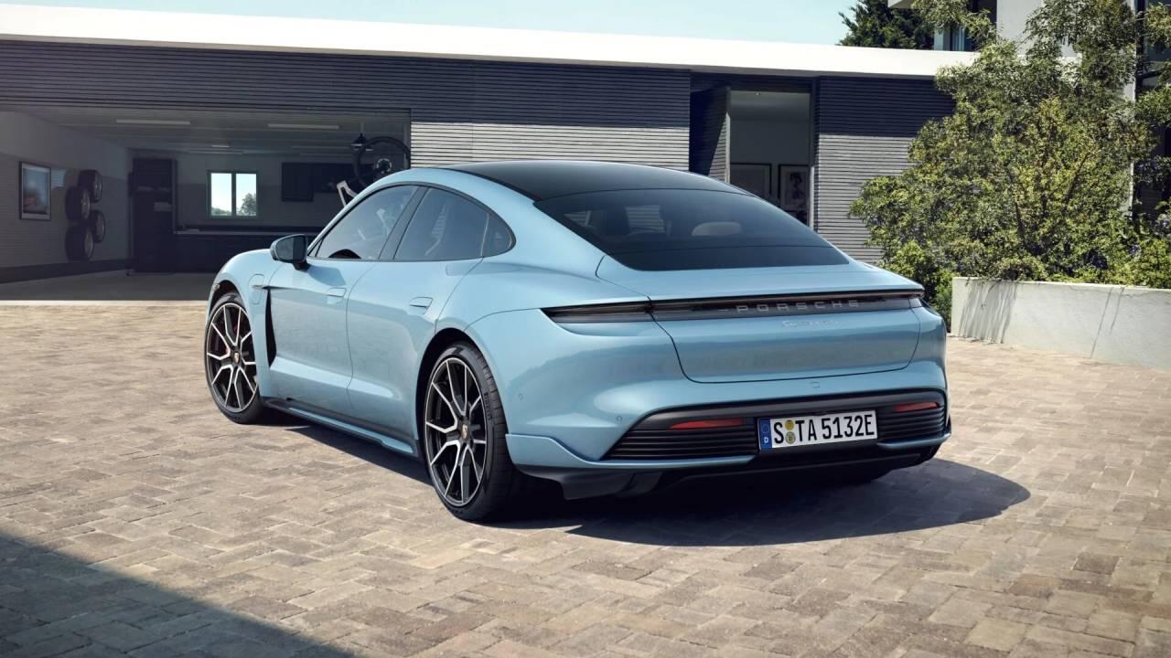 Used Porsche Taycan 2022 for sale - 77360351: Photo 3