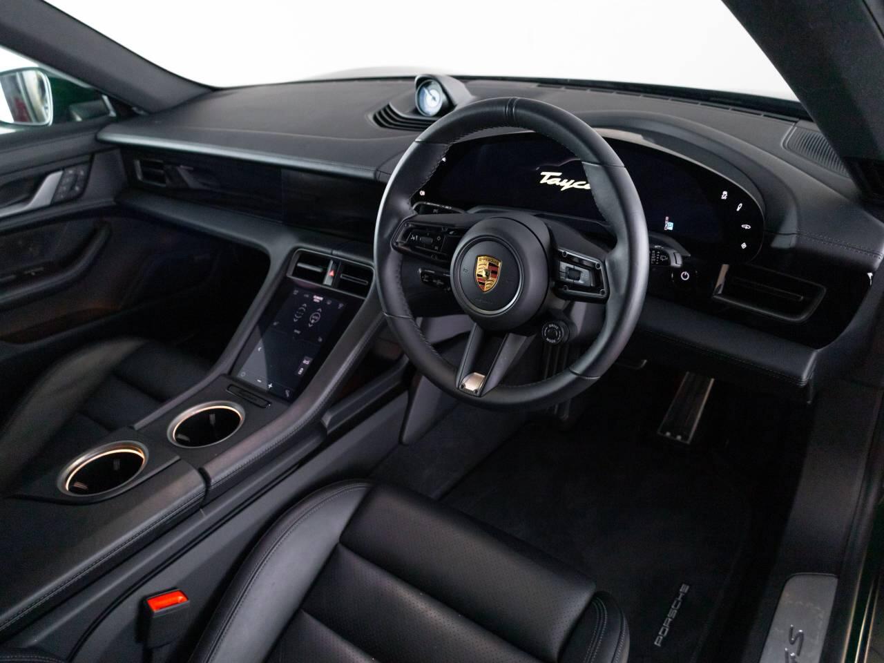 Used Porsche Taycan 2024 for sale - 77972277: Photo 10