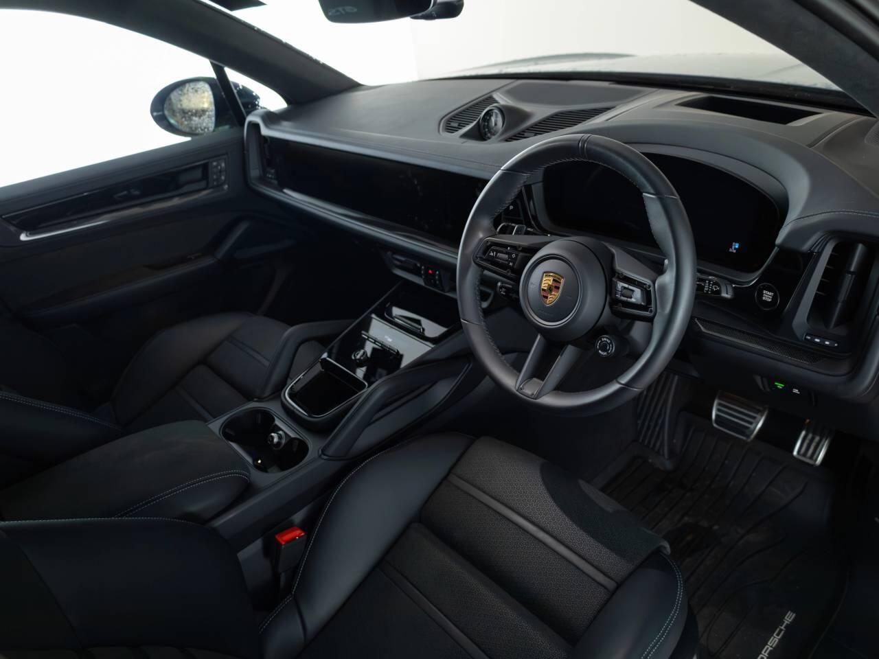 Used Porsche Cayenne 2025 for sale - 77397243: Photo 4