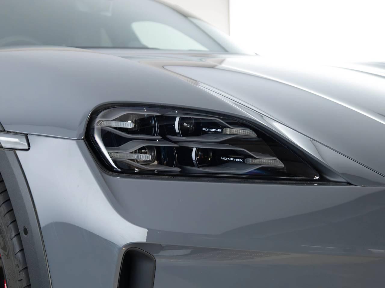 Used Porsche Taycan 2025 for sale - 78190226: Photo 10