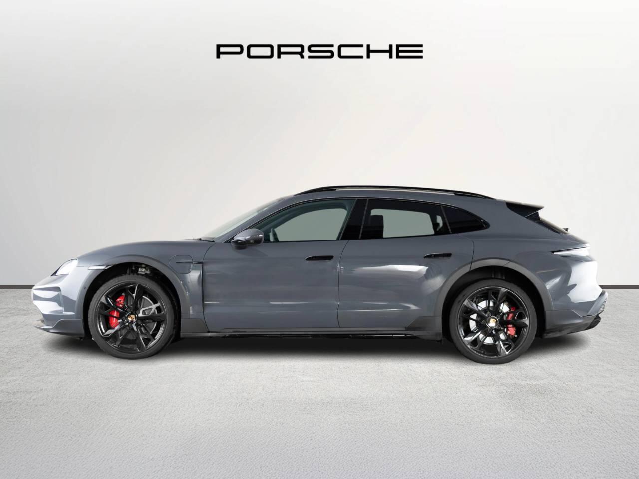 Used Porsche Taycan 2025 for sale - 78190226: Photo 2