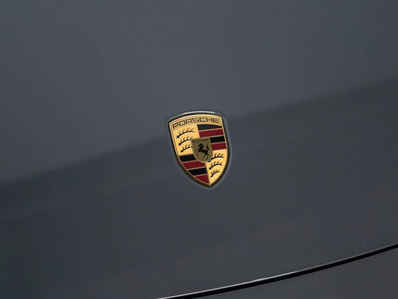 Used Porsche Taycan 2025 for sale - 78190226: Photo 8