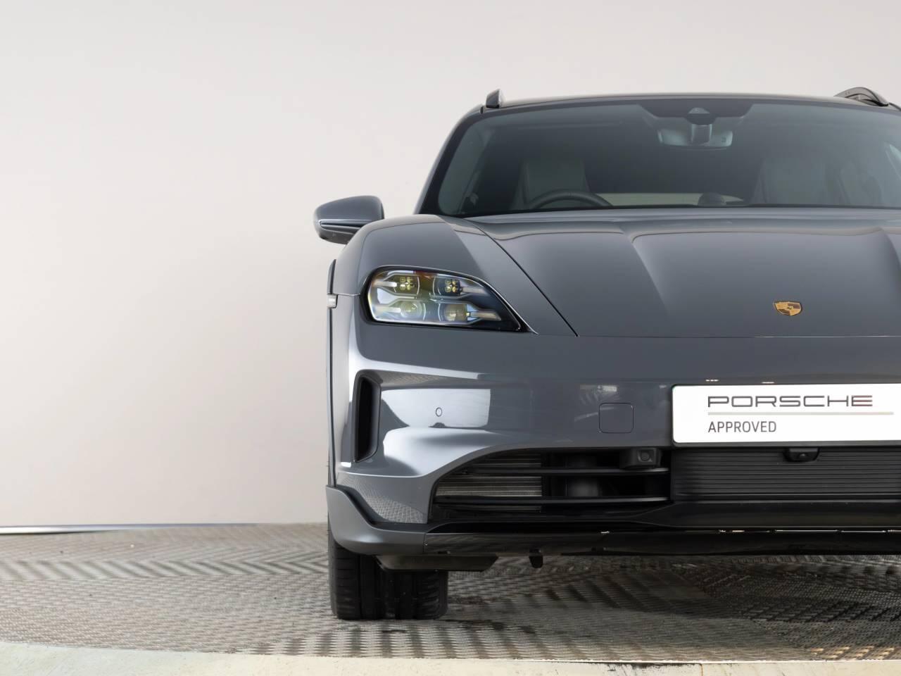 Used Porsche Taycan 2025 for sale - 78190226: Photo 9