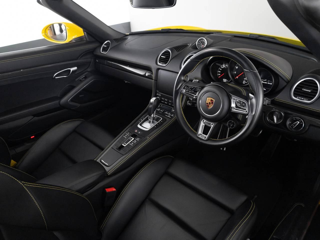 Used Porsche Boxster 2022 for sale - 76378534: Photo 4