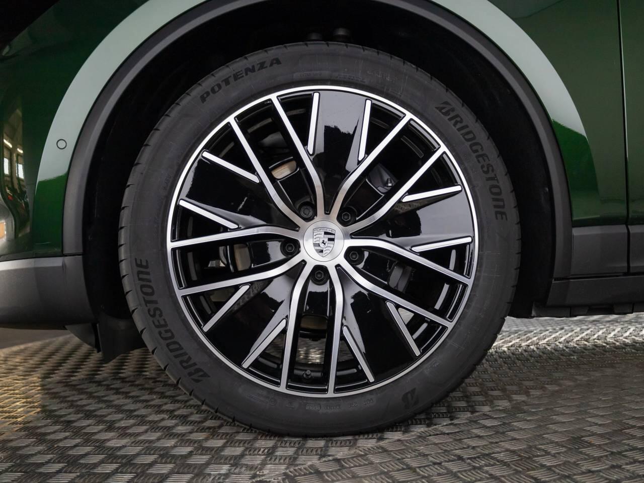 Used Porsche Macan 2025 for sale - 76678175: Photo 6