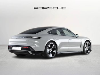 Used Porsche Taycan 2021 for sale - 78190273: Photo