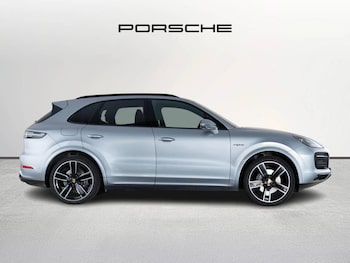 Used Porsche Cayenne 2023 for sale - 78304665: Photo