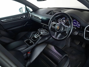 Used Porsche Cayenne 2023 for sale - 78304665: Photo