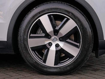 Used Porsche Cayenne 2024 for sale - 77528552: Photo