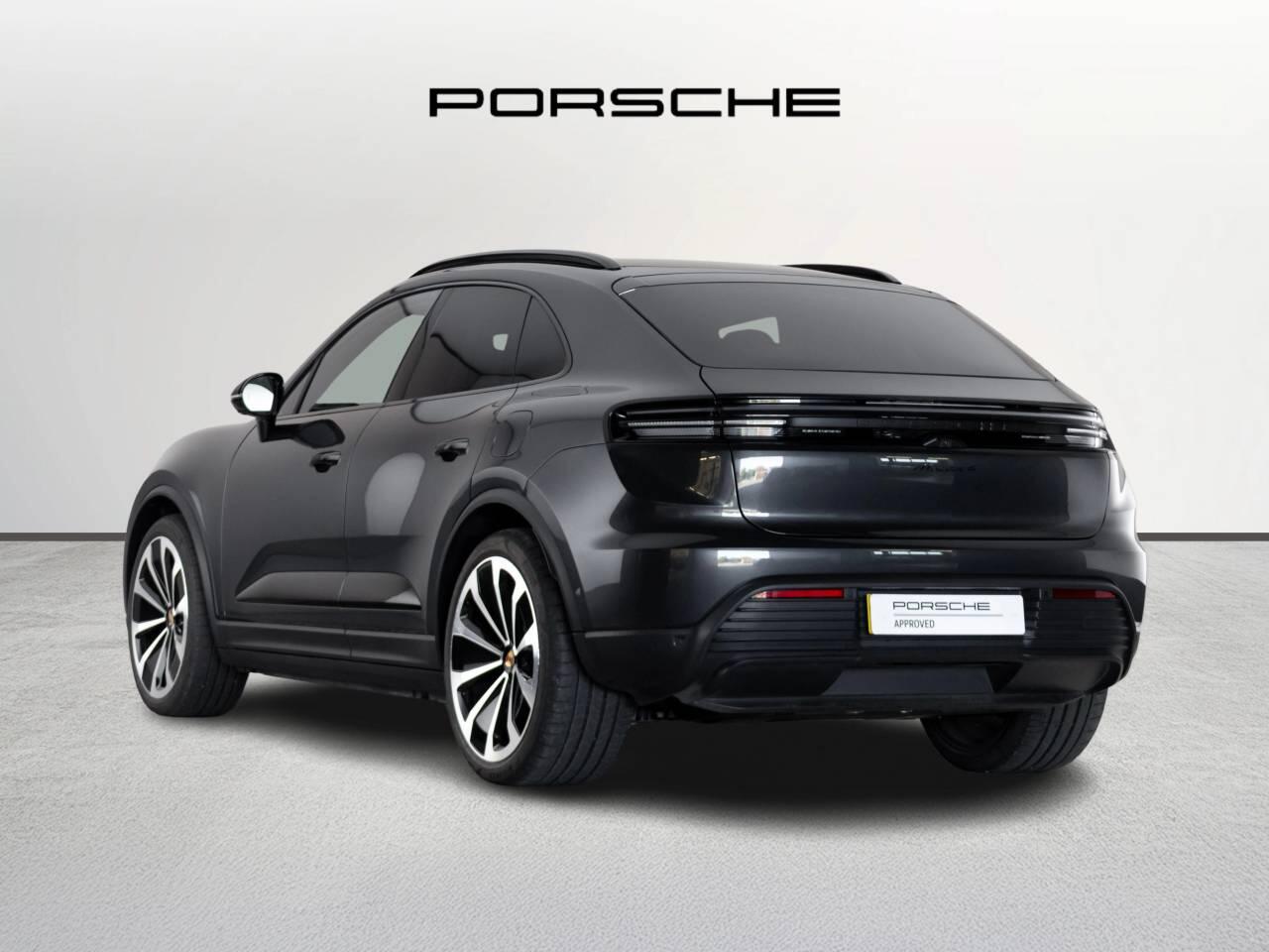 Used Porsche Macan 2024 for sale - 76677088: Photo 3