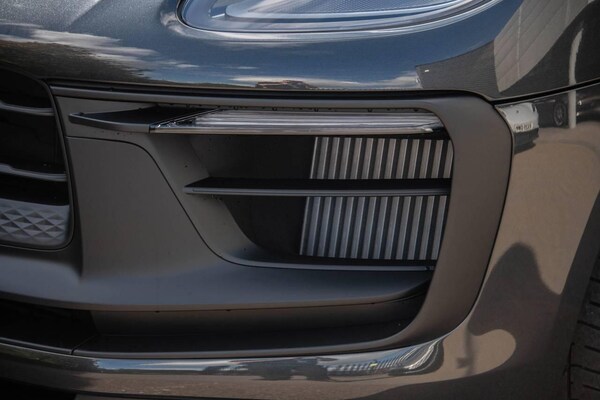Used Porsche Macan 2025 for sale - 76330135: Photo 12