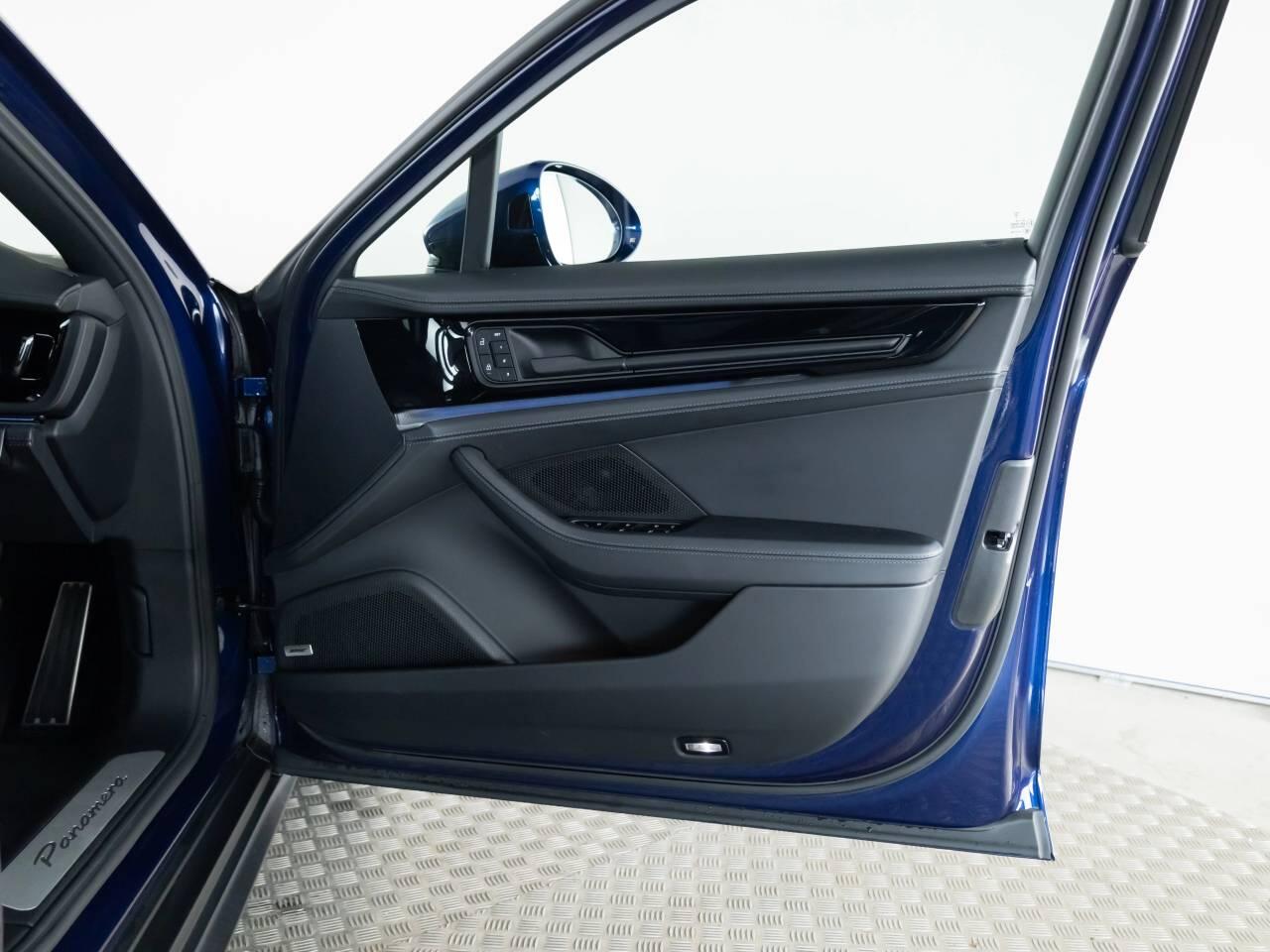 Used Porsche Panamera 2024 for sale - 78059506: Photo 12