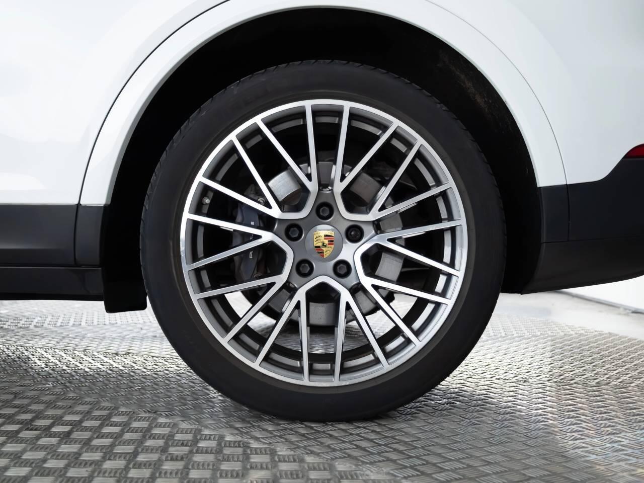 Used Porsche Cayenne 2020 for sale - 78190233: Photo 3