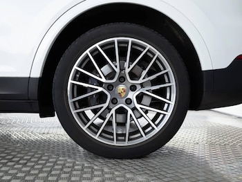 Used Porsche Cayenne 2020 for sale - 78190233: Photo