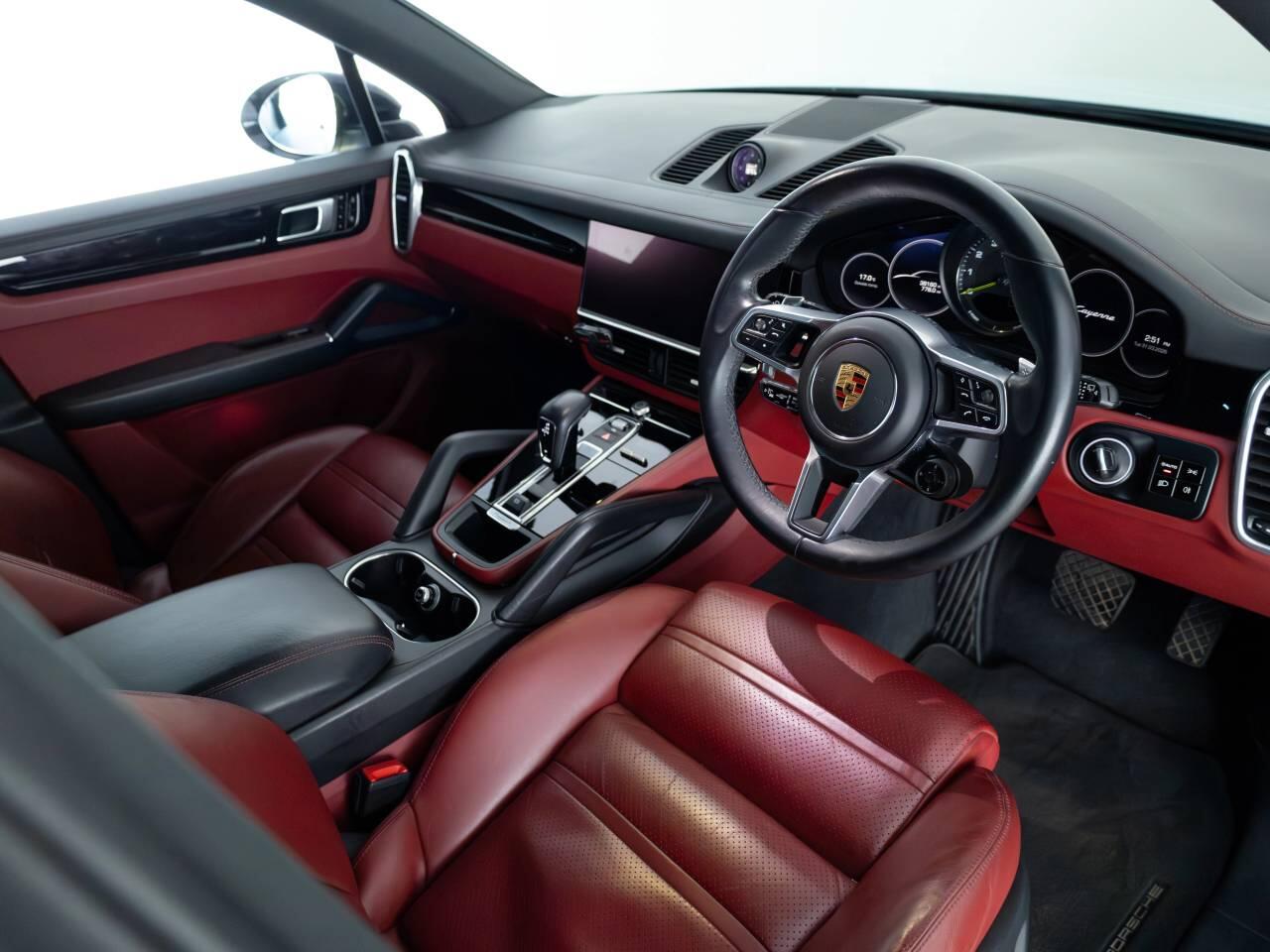 Used Porsche Cayenne 2020 for sale - 78190233: Photo 4