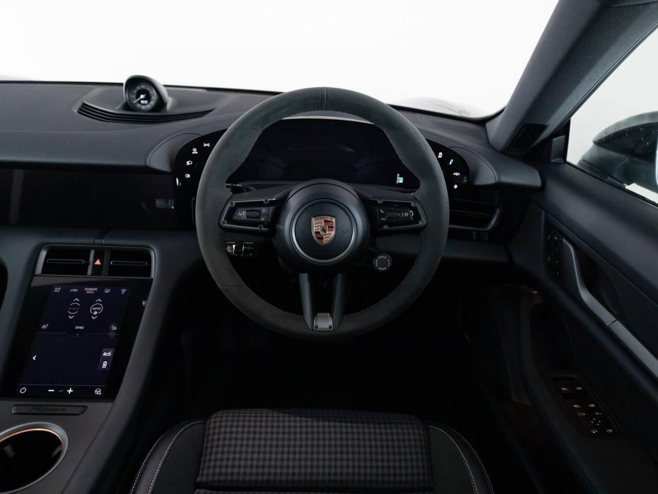 Used Porsche Taycan 2025 for sale - 78190224: Photo 5