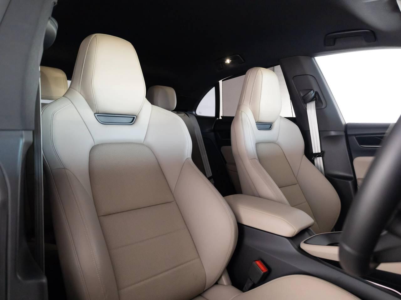 Used Porsche Macan 2024 for sale - 77132909: Photo 5