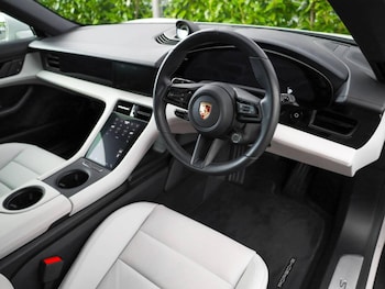 Used Porsche Taycan 2023 for sale - 77826342: Photo