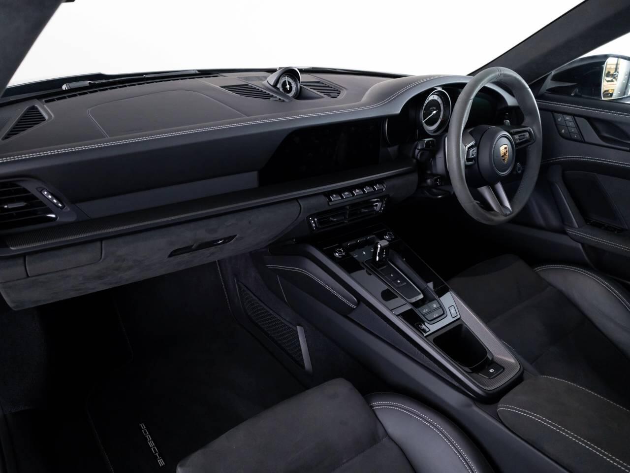 Used Porsche 911 2022 for sale - 76351030: Photo 4