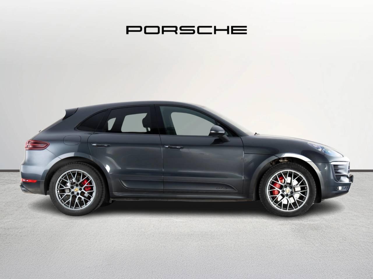 Used Porsche Macan 2020 for sale - 78217938: Photo 2
