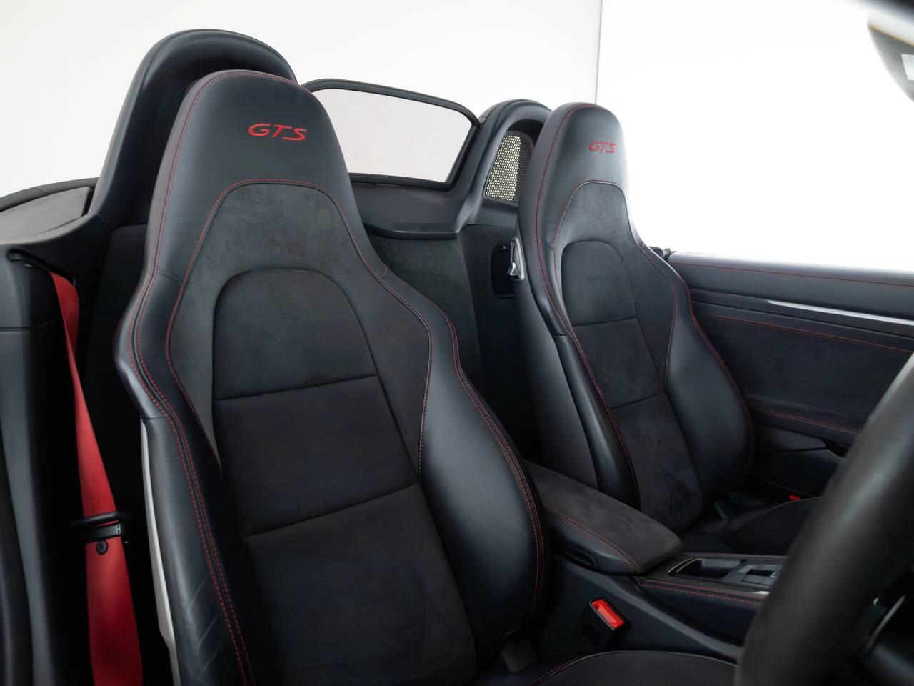 Used Porsche Boxster 2018 for sale - 77543767: Photo 5