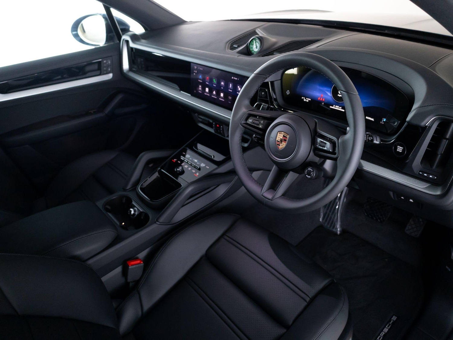 Used Porsche Cayenne 2025 for sale - 76888390: Photo 11