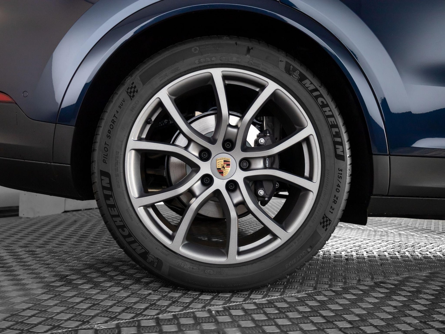 Used Porsche Cayenne 2025 for sale - 76888390: Photo 3