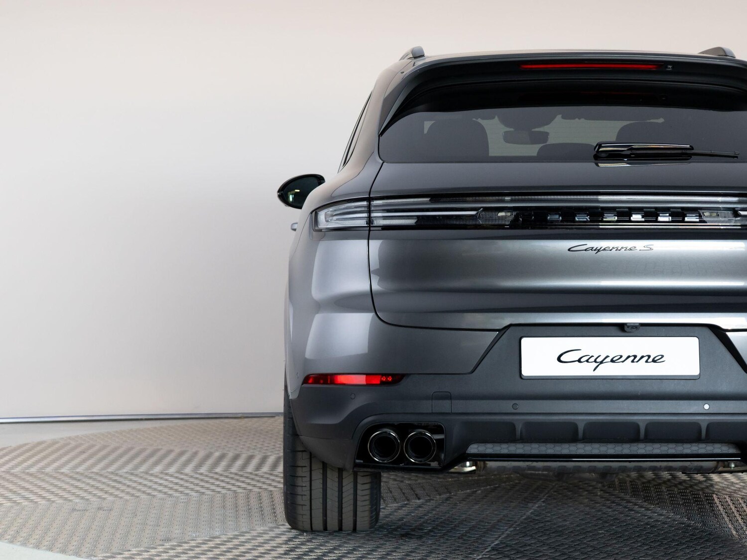 Used Porsche Cayenne 2025 for sale - 76678588: Photo 9