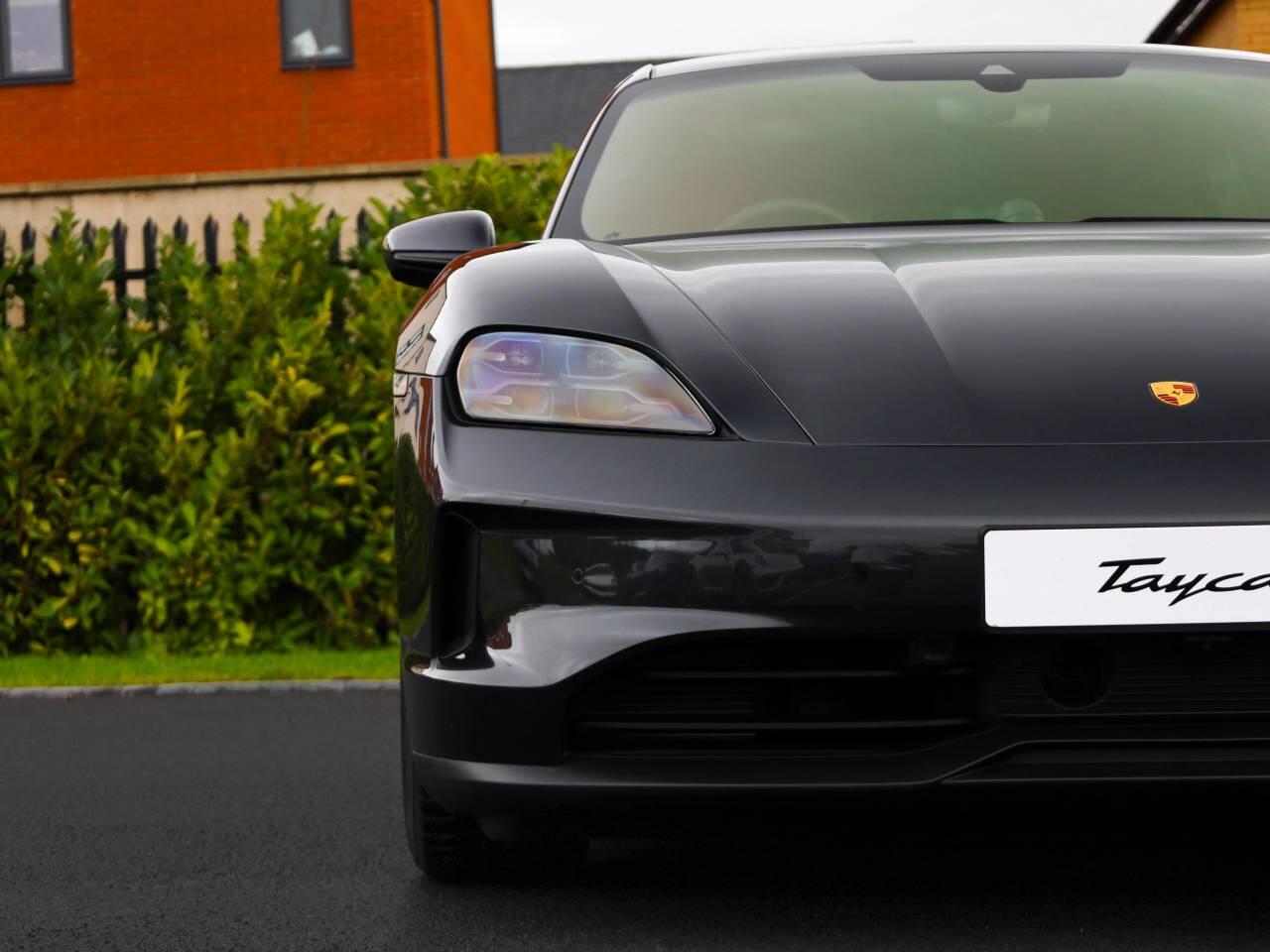 Used Porsche Taycan 2025 for sale - 76841806: Photo 9