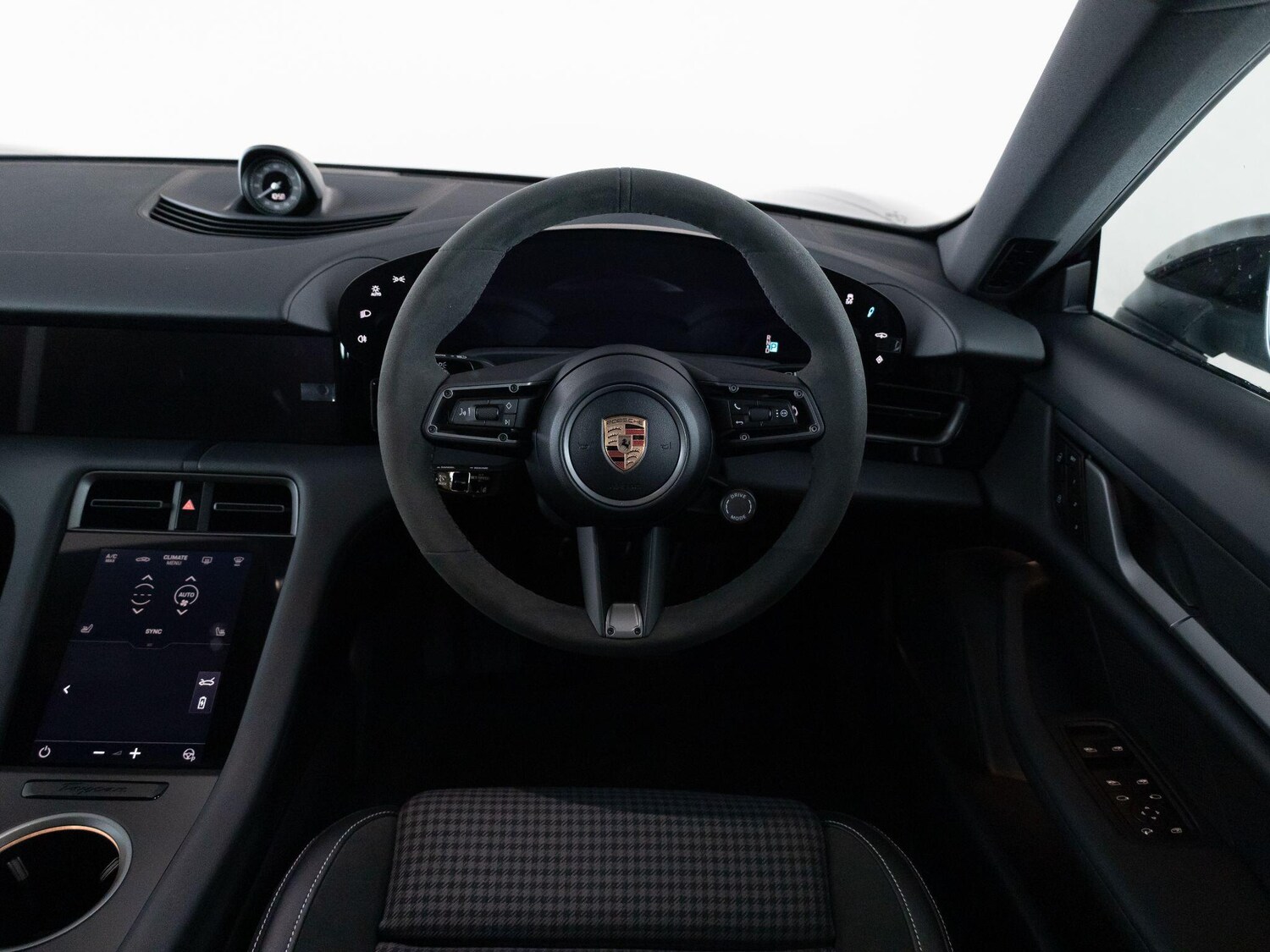 Used Porsche Taycan 2025 for sale - 77826343: Photo 12