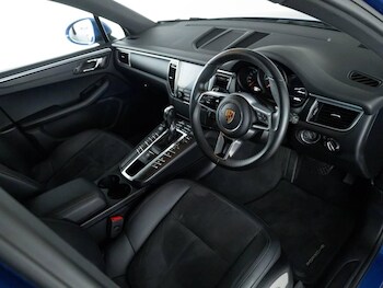 Used Porsche Macan 2018 for sale - 77673382: Photo