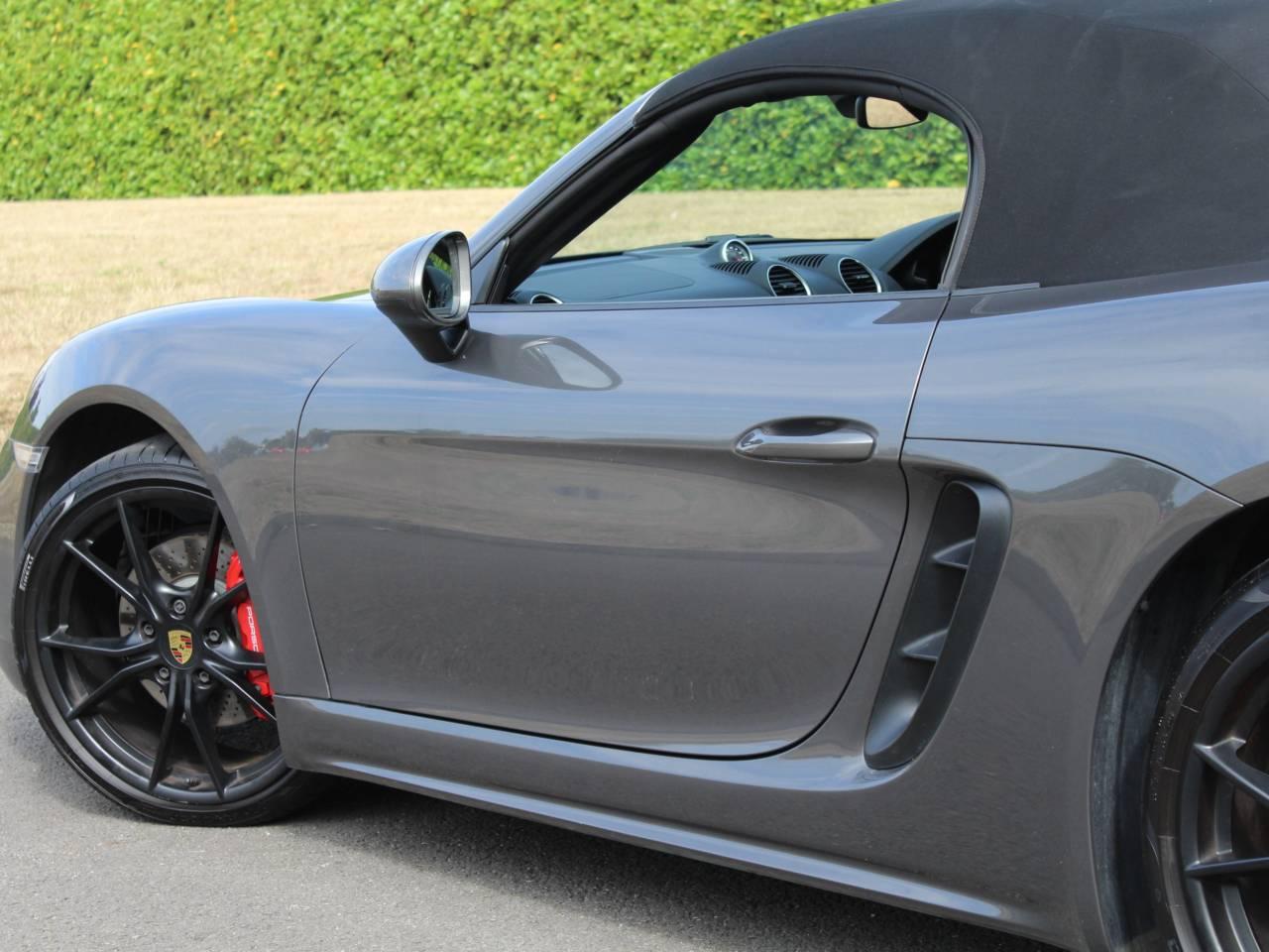 Used Porsche Boxster 2024 for sale - 76914669: Photo 11