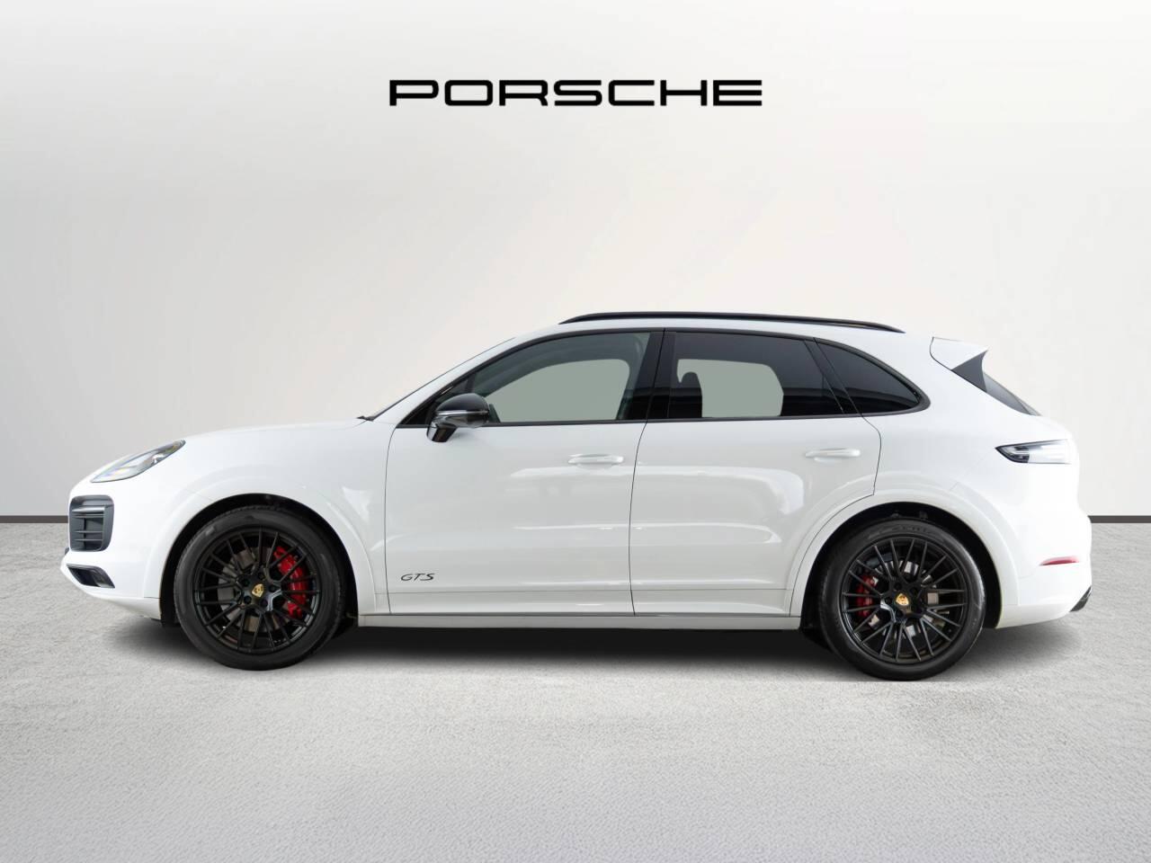 Used Porsche Cayenne 2022 for sale - 77256214: Photo 2