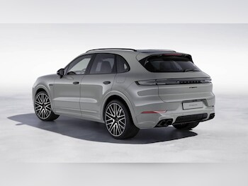 Used Porsche Cayenne 2024 for sale - 78088811: Photo