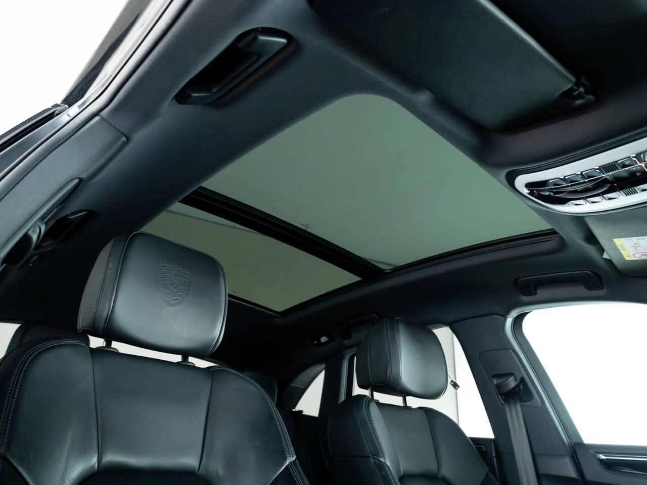 Used Porsche Macan 2024 for sale - 78190254: Photo 11