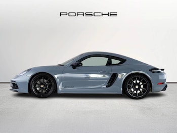 Used Porsche Cayman 2023 for sale - 78352652: Photo