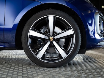 Used Porsche Macan 2023 for sale - 77728873: Photo