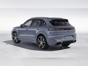 Used Porsche Cayenne 2024 for sale - 77042637: Photo