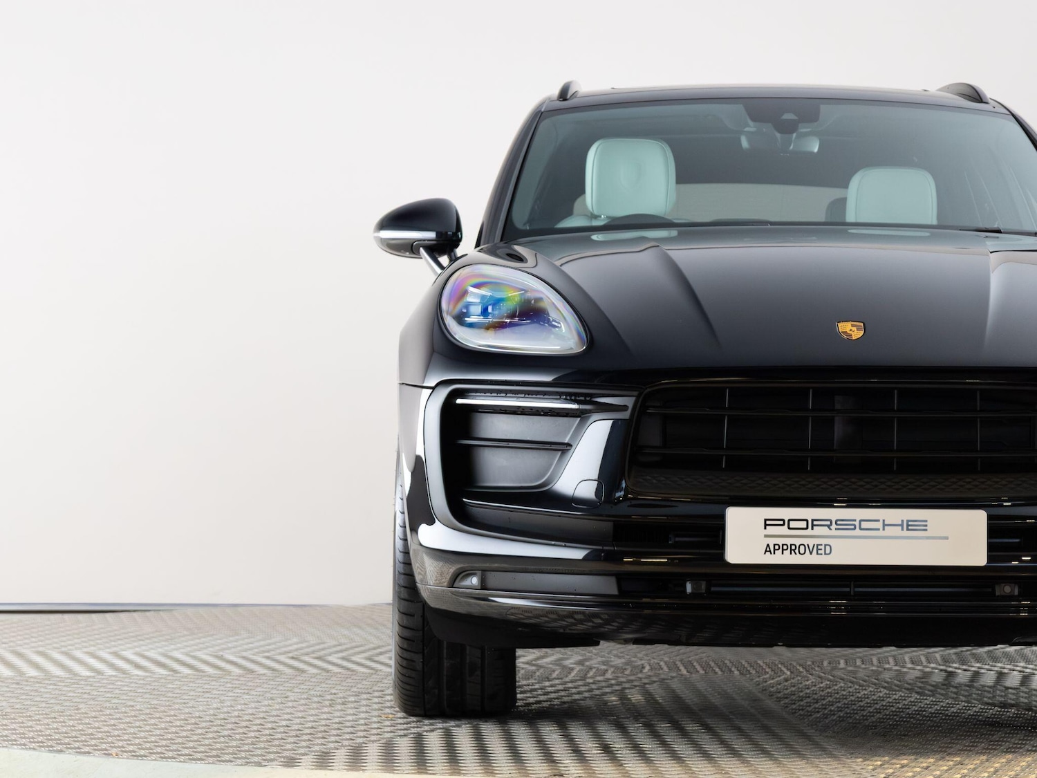 Used Porsche Macan 2025 for sale - 77032555: Photo 8