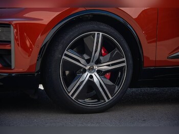 Used Porsche Macan 2024 for sale - 76744950: Photo