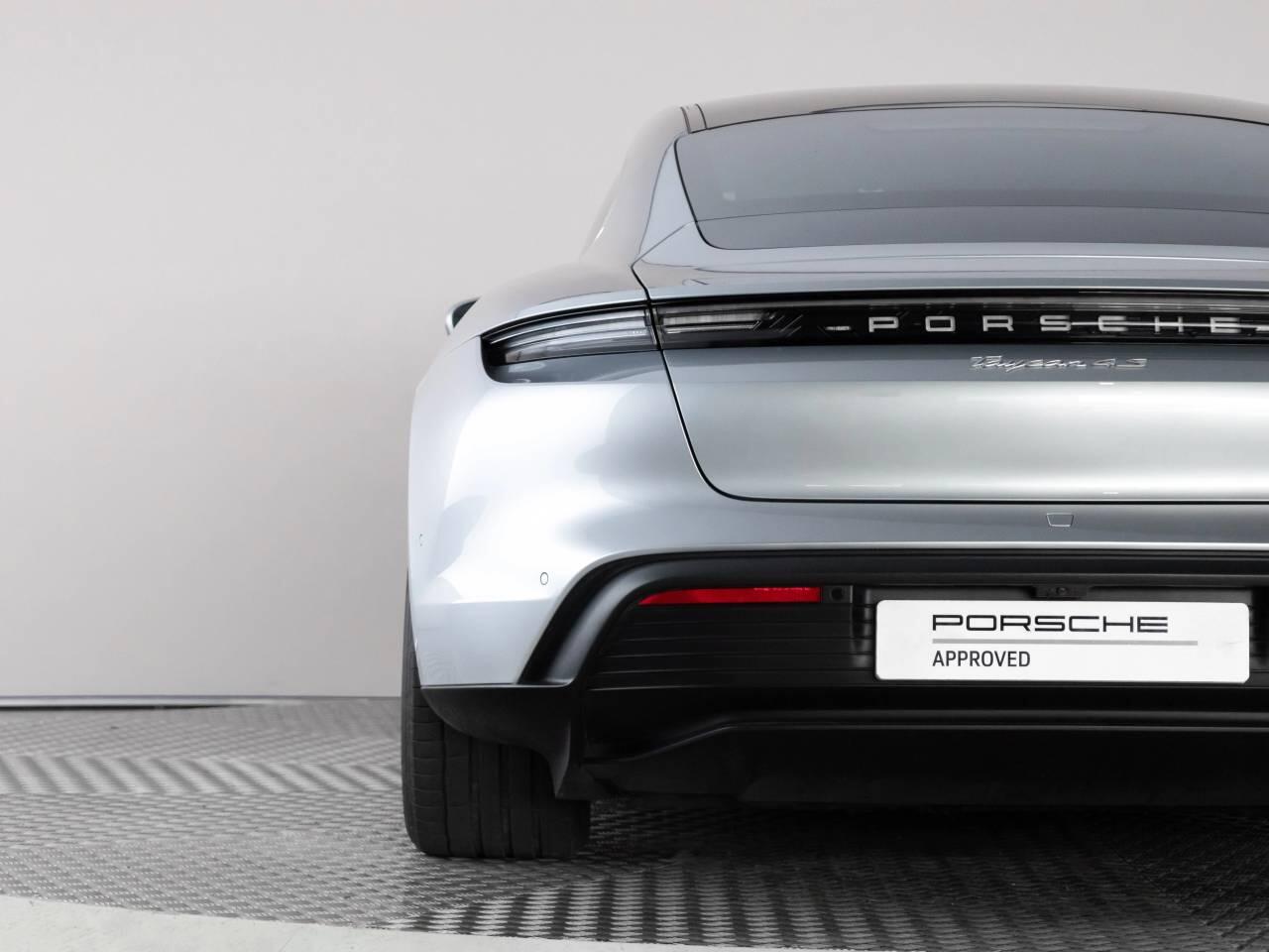 Used Porsche Taycan 2020 for sale - 76680910: Photo 12