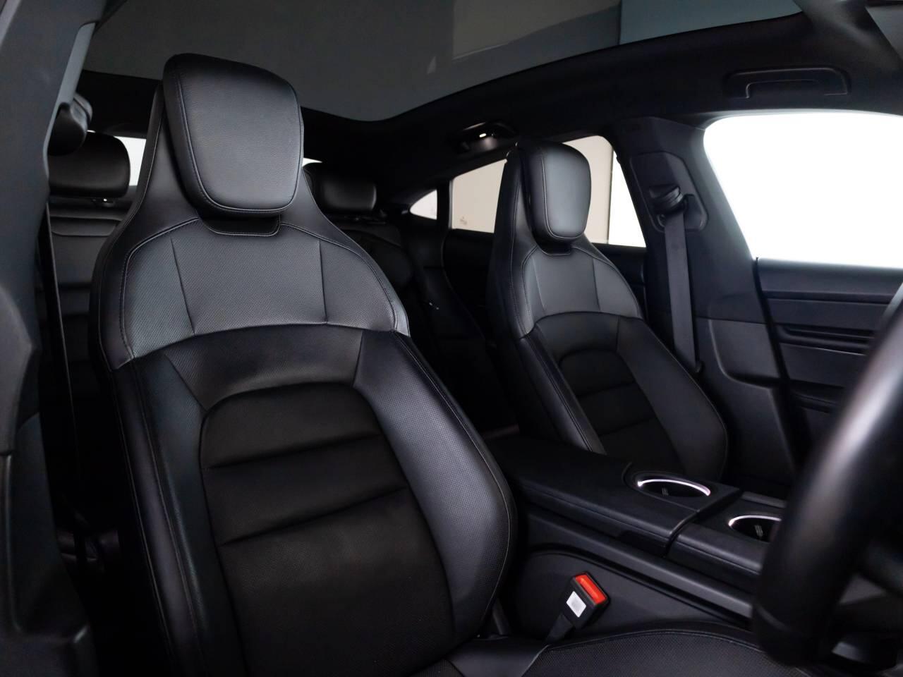 Used Porsche Taycan 2020 for sale - 76680910: Photo 5