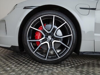 Used Porsche Taycan 2024 for sale - 77280947: Photo