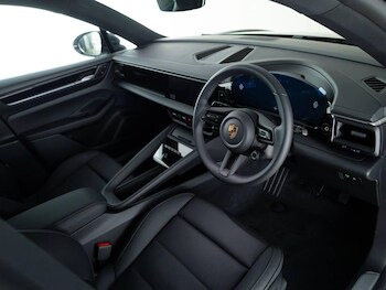 Used Porsche Macan 2025 for sale - 78190255: Photo
