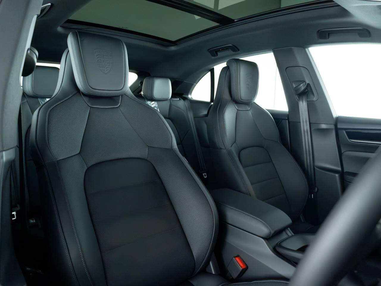 Used Porsche Macan 2025 for sale - 78190255: Photo 5